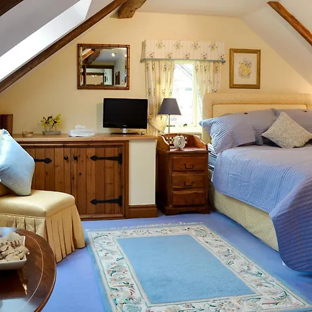West Wood Barn Holiday home